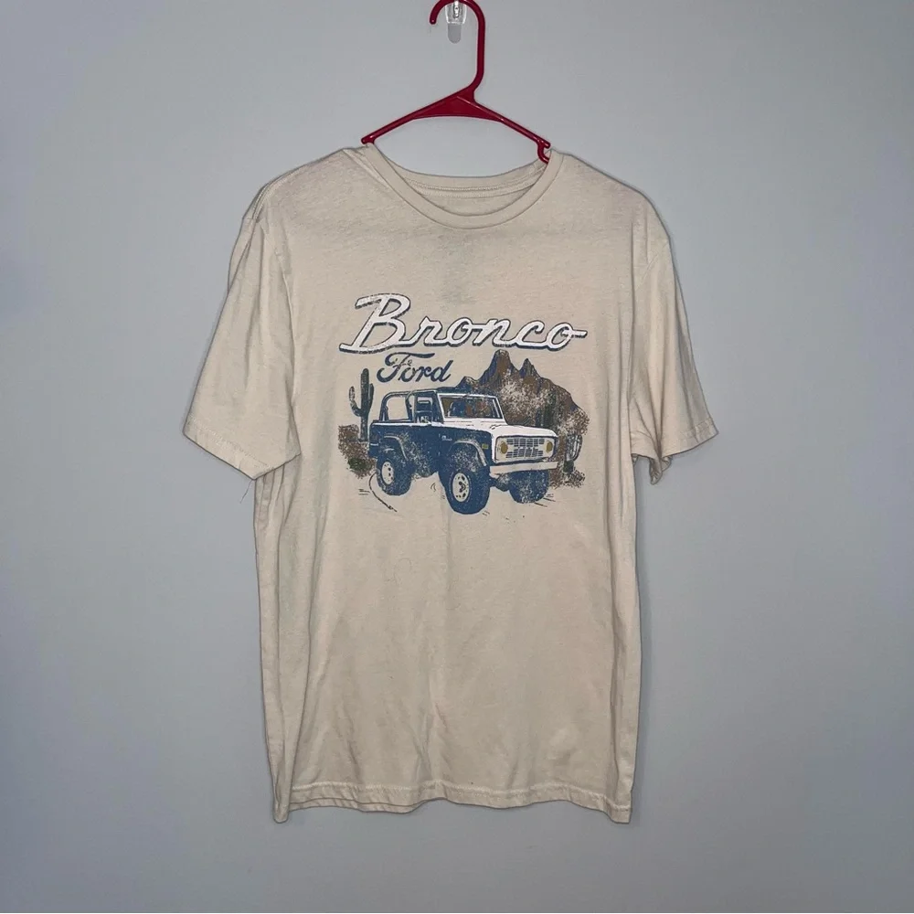 Ford Bronco Cream Short Sleeve Tee Medium - Picture 1 of 4